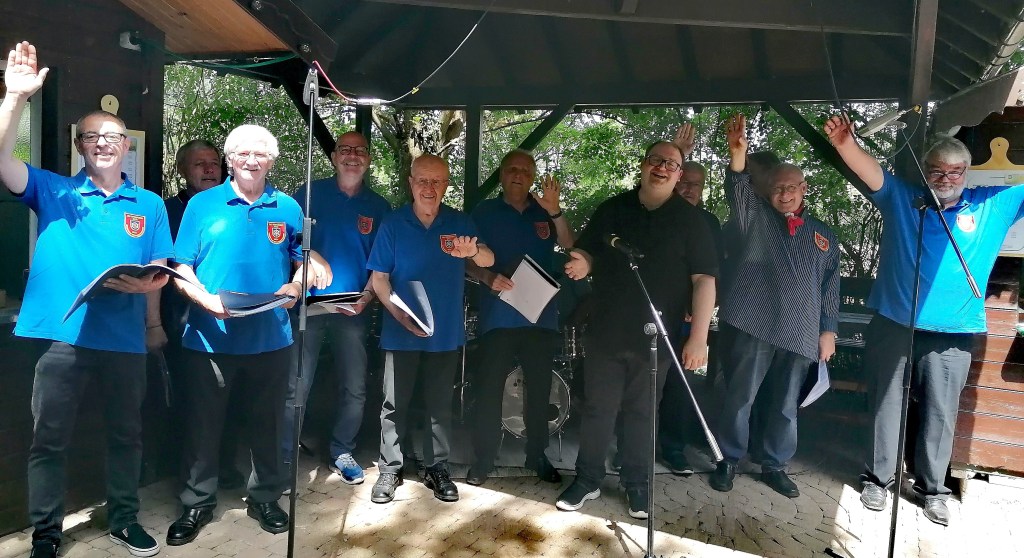 Gesang und gute Stimmung beim Maifest 2026 in Worms-Heppenheim
